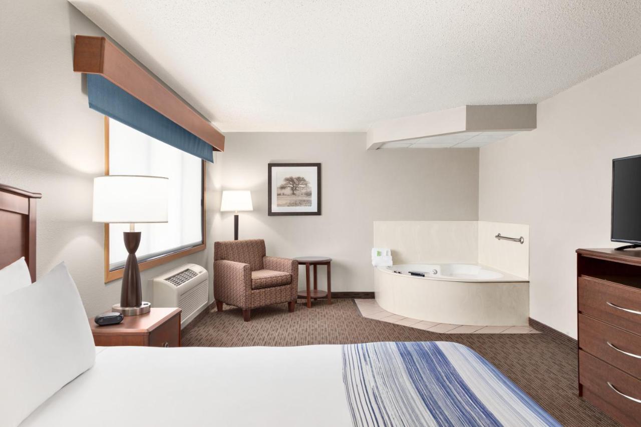 Americinn By Wyndham Sauk Centre Rom bilde