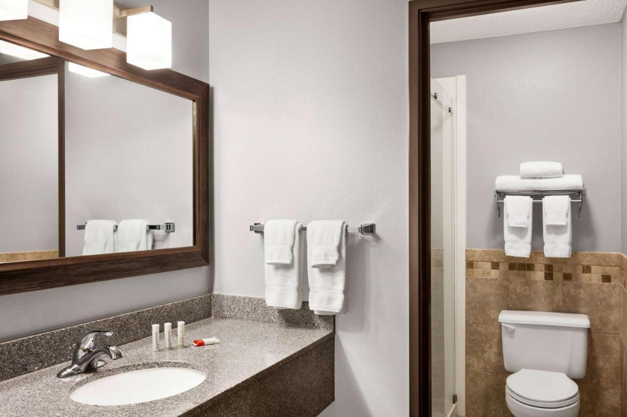 Americinn By Wyndham Sauk Centre Eksteriør bilde